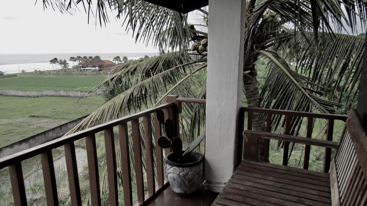 Dikaloha Surfschool And Stay Airsatang Ngoại thất bức ảnh