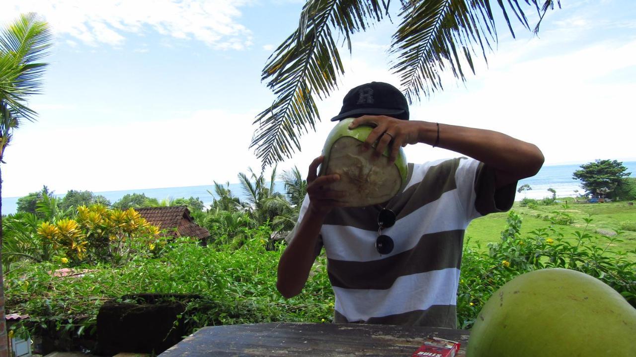 Dikaloha Surfschool And Stay Airsatang Ngoại thất bức ảnh