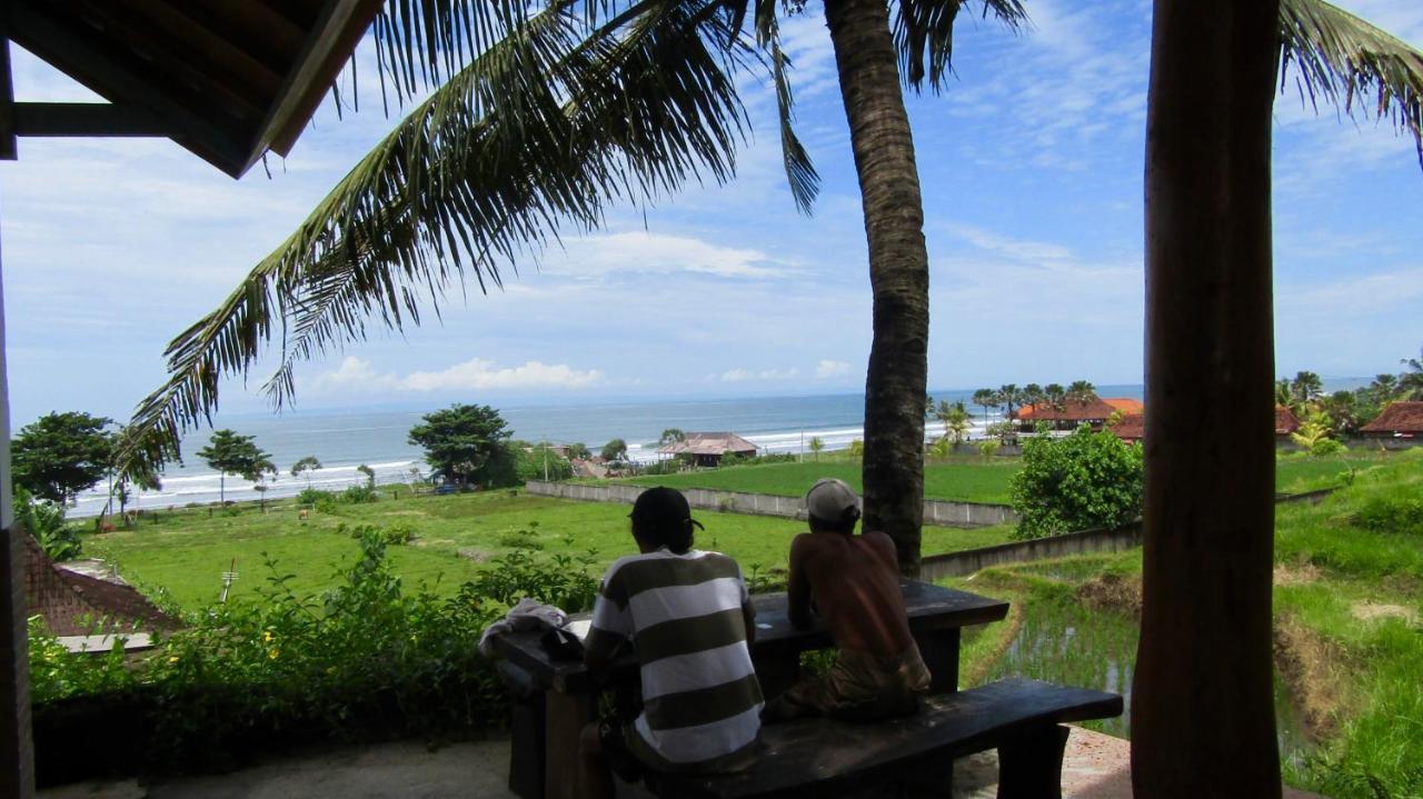 Dikaloha Surfschool And Stay Airsatang Ngoại thất bức ảnh