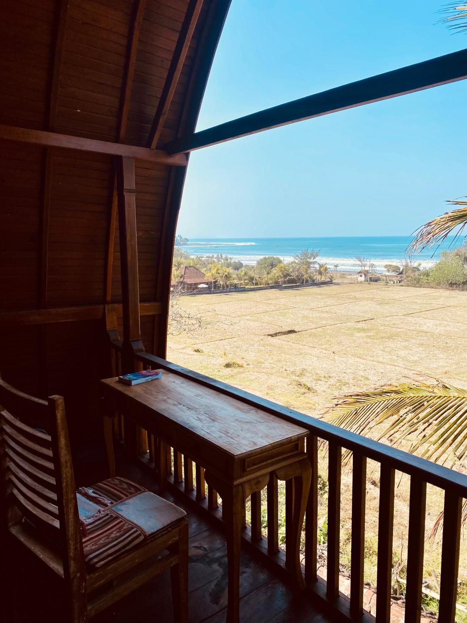 Dikaloha Surfschool And Stay Airsatang Ngoại thất bức ảnh
