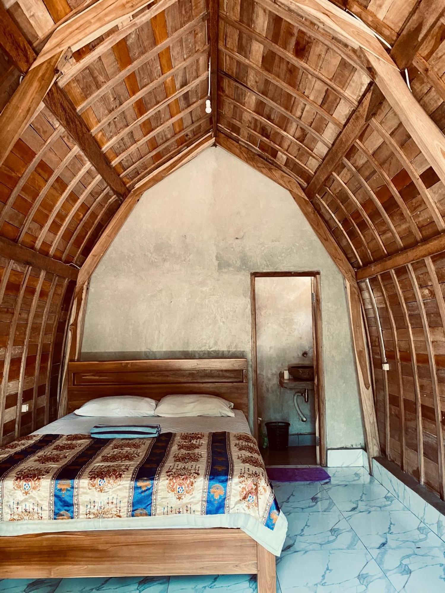 Dikaloha Surfschool And Stay Airsatang Ngoại thất bức ảnh